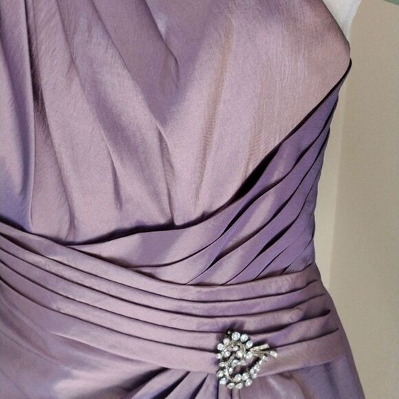 Da Vinci Short Formal Dress - Picture 4 of 12